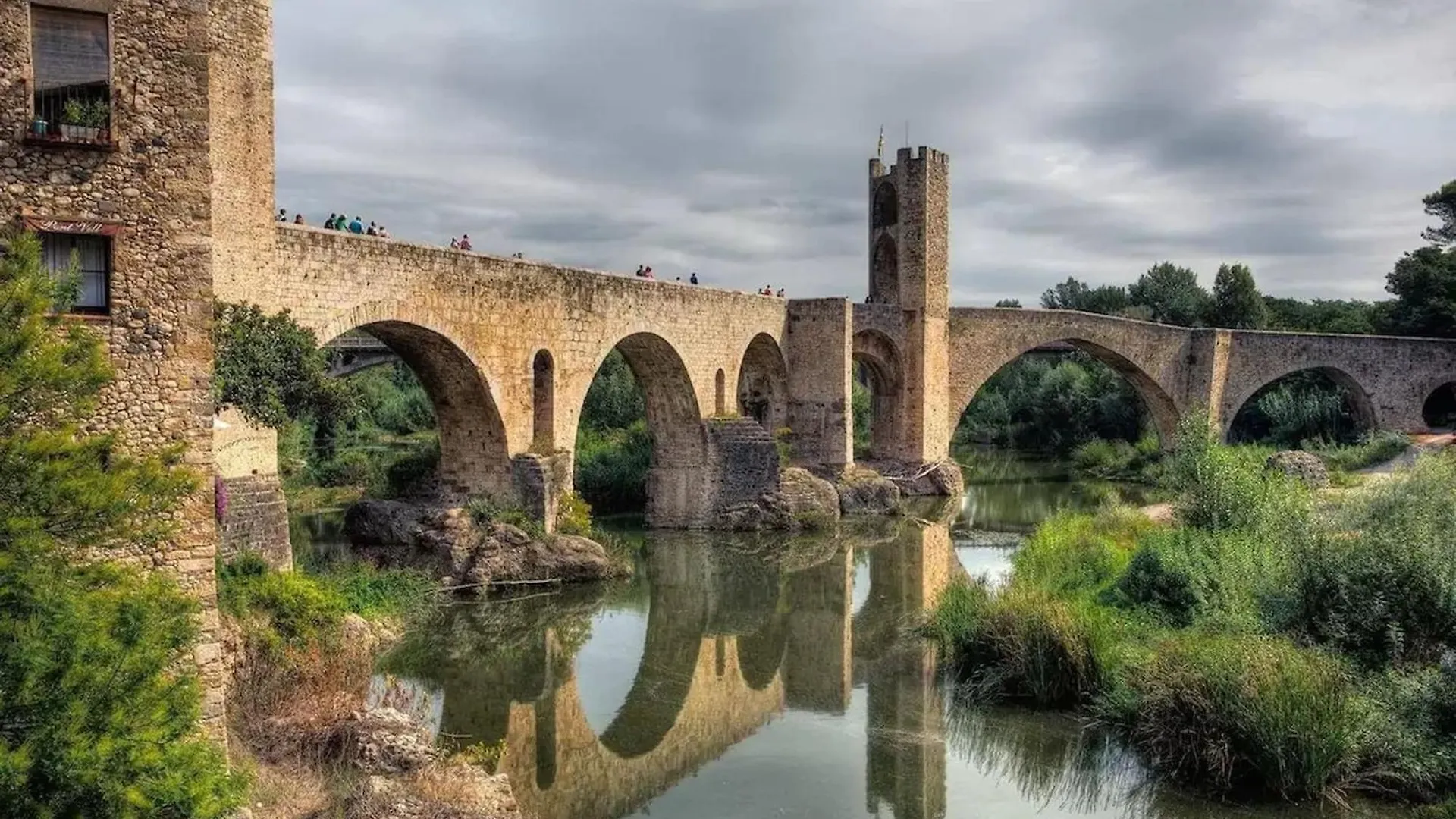 Majordoms - Can Blanc De Montagut Spain